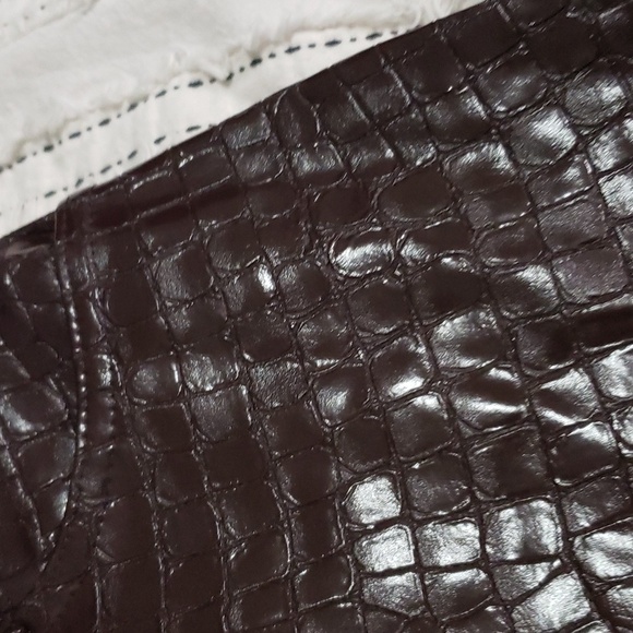 Dynamite women's brown faux leather high waisted reptile print pants 0 - Picture 3 of 5